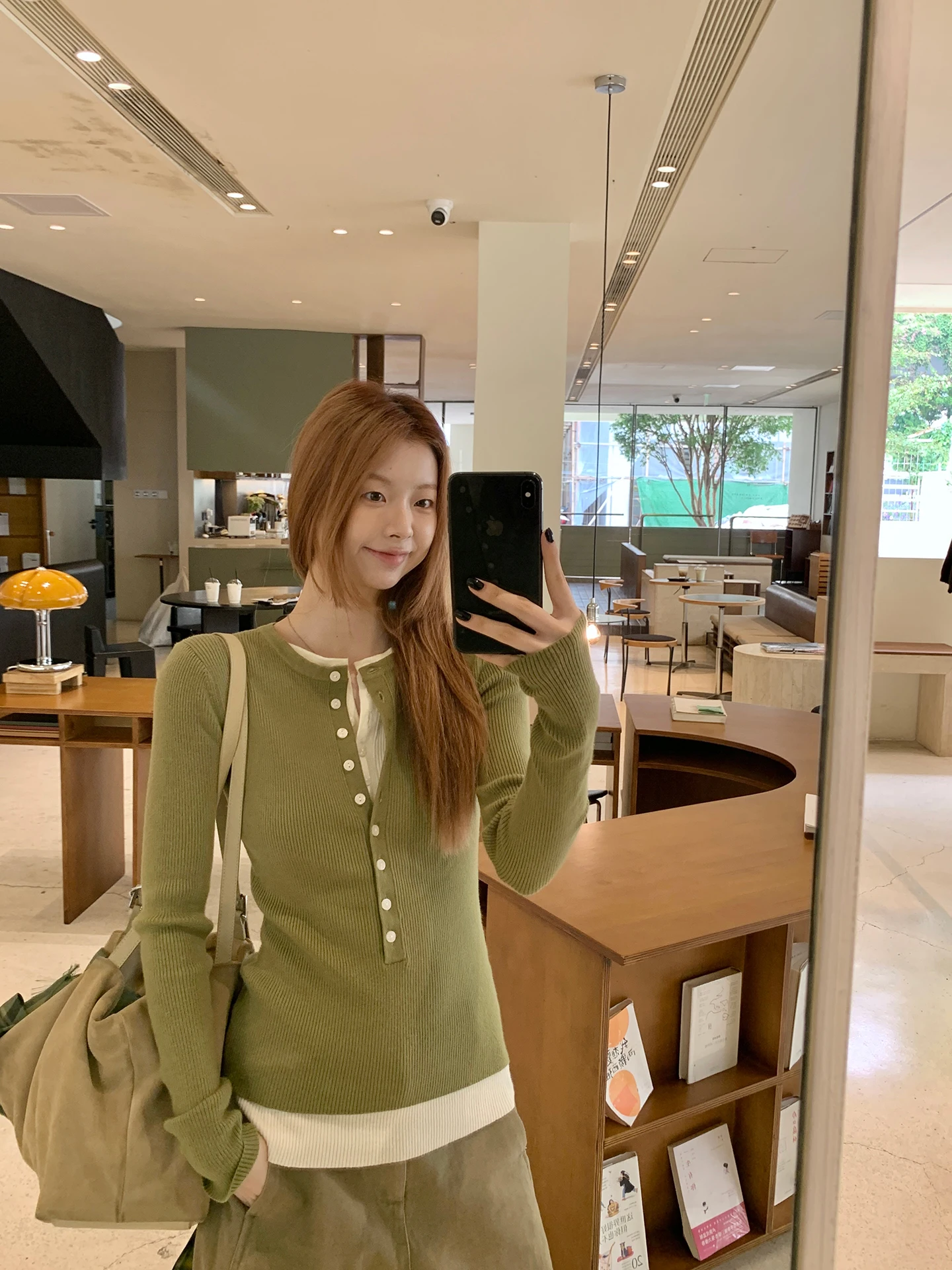 

Женский вязаный свитер с длинным рукавом для осени и зимы: элегантный, комфортный, повседневный, премиум-класса, для ношения под одеждой