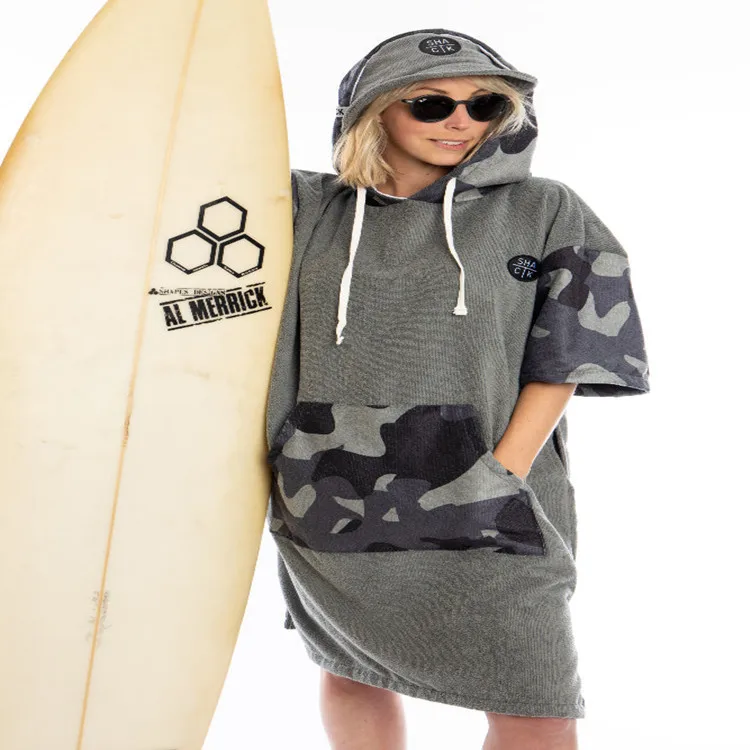 Surf-Poncho mit Kapuze, Umziehmantel, Mikrofaser-Schnelltrocknungs-Handtuchmantel mit Tasche, Bademantel für Erwachsene, Strand- und Tauchmantel, saugfähiges Strandtuch – Detail 4
