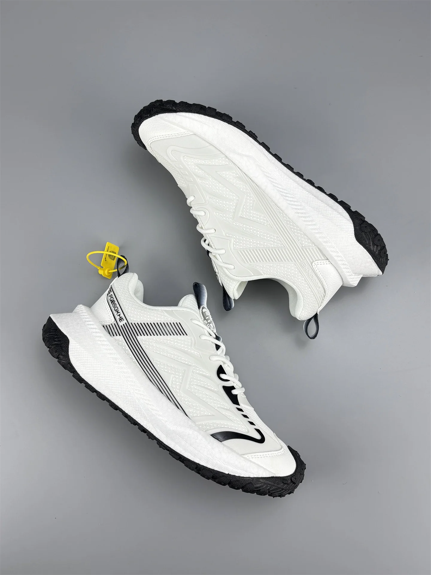 Professional Running Shoes Mens Outdoor Trainers Mens Luxury Brand Casual Sneakers Mens Breathable Walking Jogging Shoes