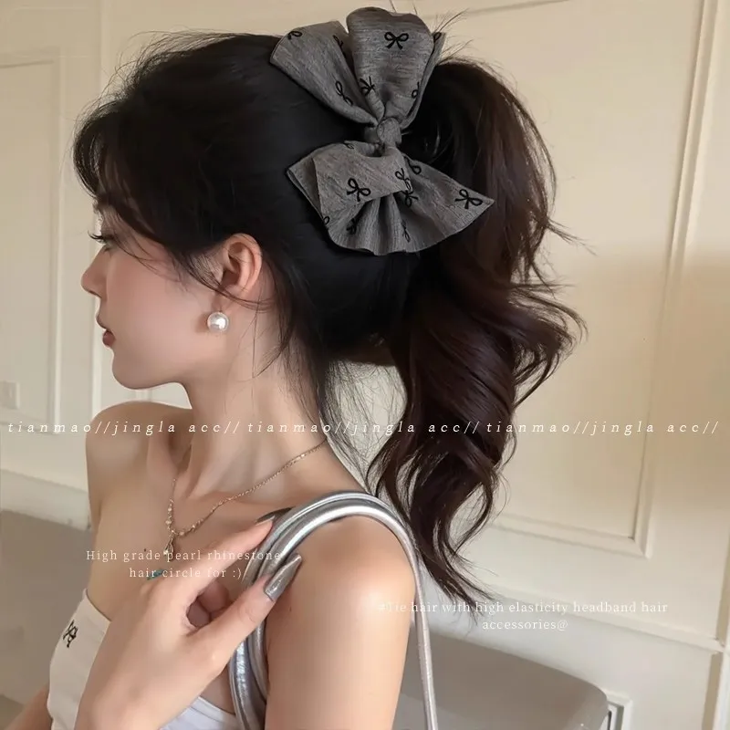 

Новинка 2023 года, серая заколка с бантом для женщин, элегантная заколка для волос-бабочки, пучок с высоким хвостом, минималистичные аксессуары для волос на осень