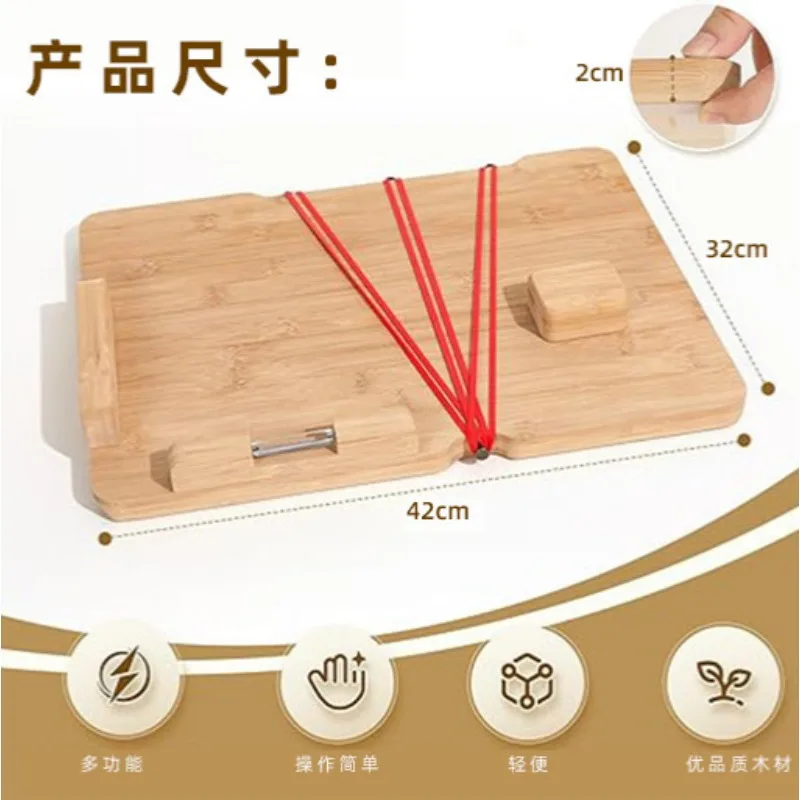 The new bamboo cutting board can be operated with one hand. The cutting board is anti-mildew for the disabled. Fruit bread cutti