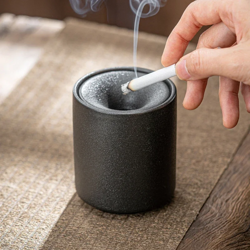 ashtray anti-odor and anti-smoke ashtray Creative home living room anti fly ash smoke smell covered office Ceramic ashtray