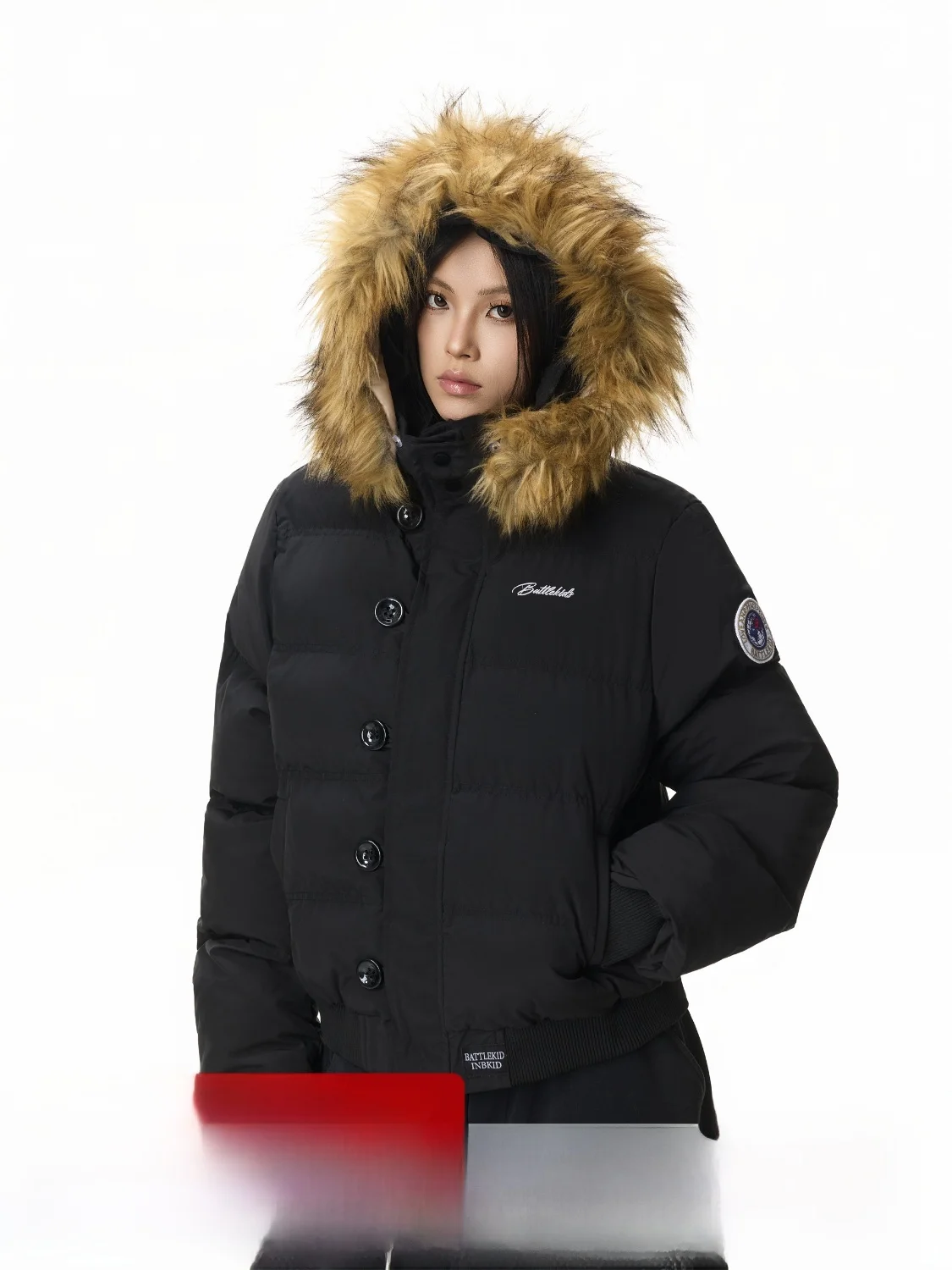 

Зимнее пальто MTTEAT Fiona American Style с отстегивающимся меховым воротником, вышитыми буквами, из хлопка, теплое, приталенное, короткое