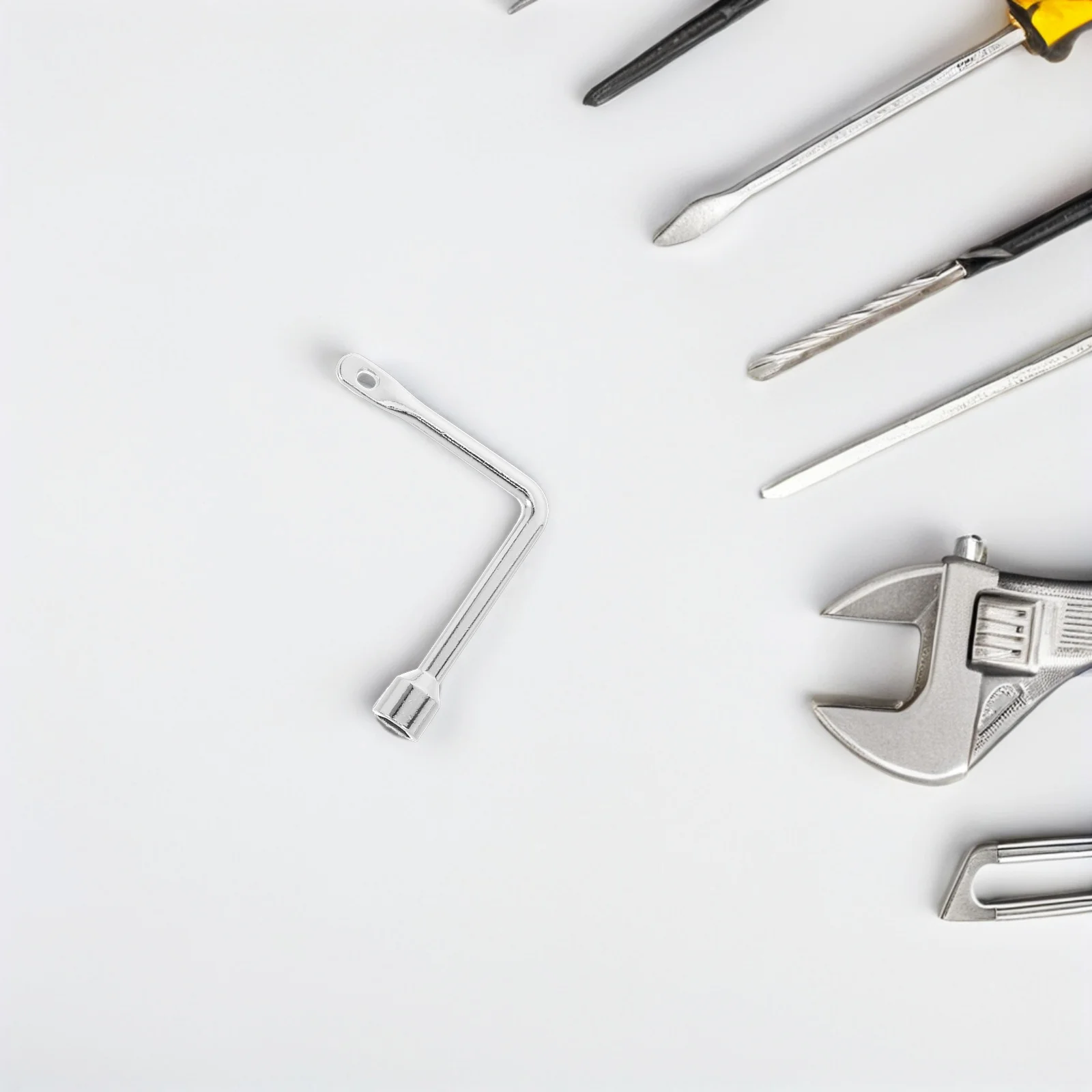 

2Pcs Triangle Key Wrench Electrical Cabinet Water Meter Box Elevator Valve Zinc Alloy Industrial Maintenance Tool