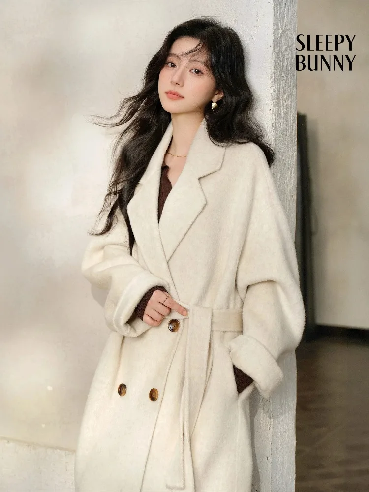 

Elegant Long Wool Overcoat Women Warm Camel-Feel Double-Faced Coat Soft Lapel Winter Outerwear with Sleek Timeless Silhouette