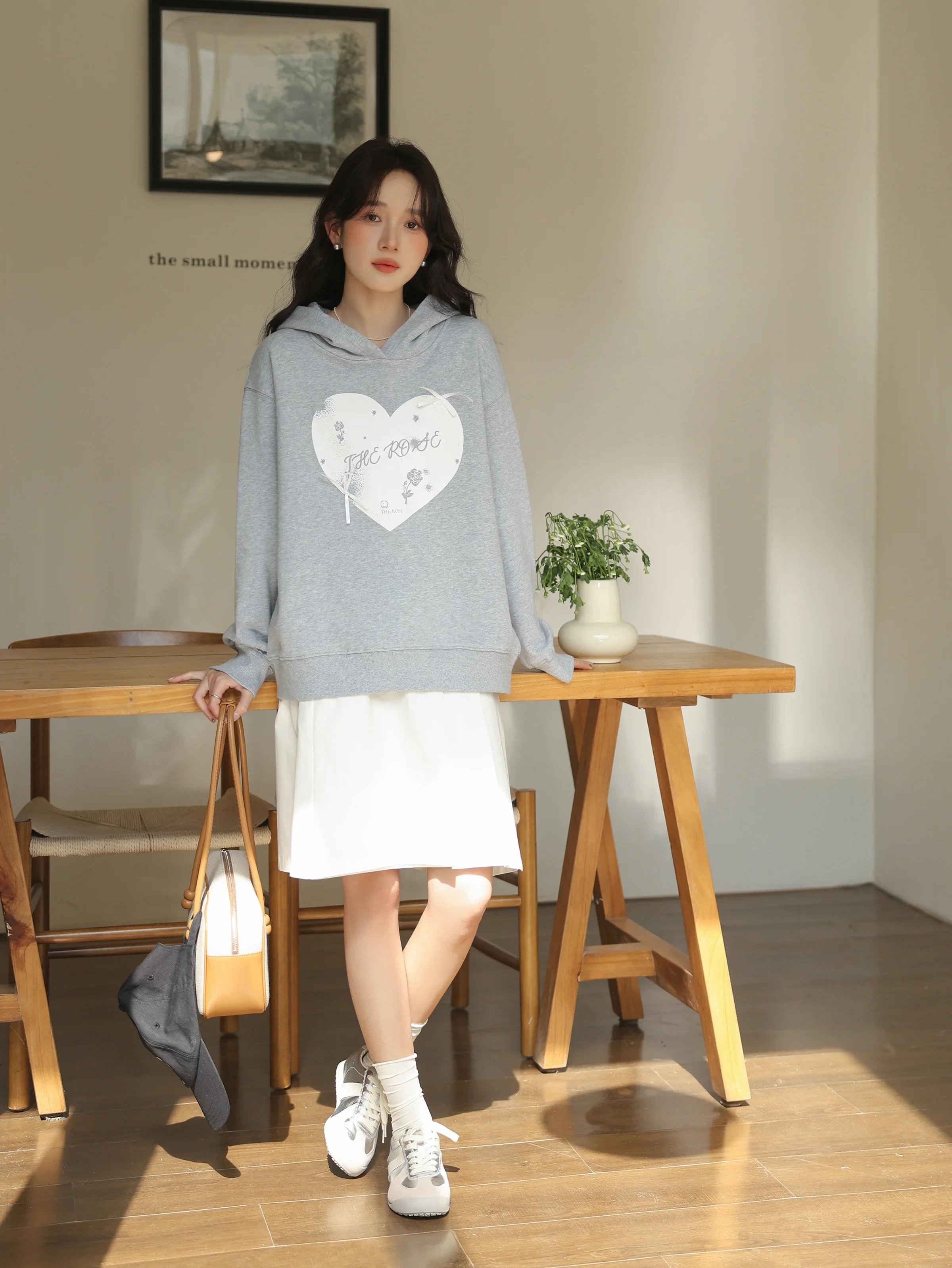 Women Casual Loose Fit Cotton Hoodie 2025 Spring Fashion Printed Pullover Sweatshirt Cozy Oversized Hooded Top Streetwear Style