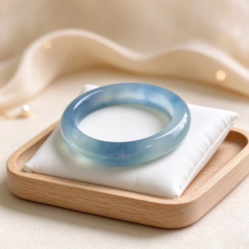 Exquisite, Fashionable, Fresh, Light Blue Bracelet, Elegant and Generous Design Jade Bracelet