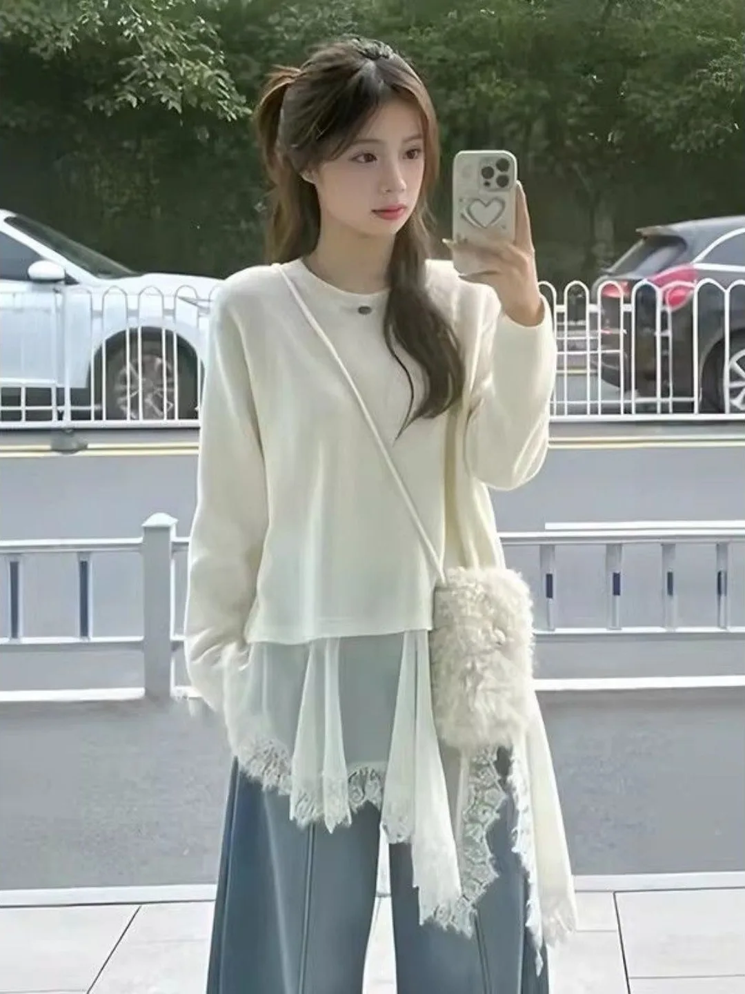 Korean Style Long Sleeve T-Shirt Women Loose Slimming Mesh Lace Patchwork out of Rule Base Shirt Top for Autumn Season