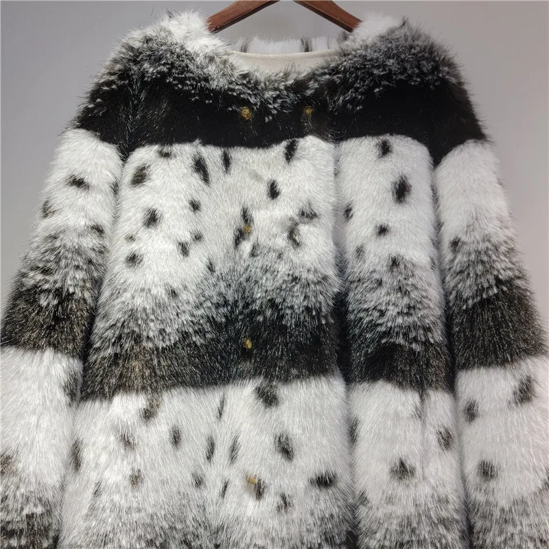 HKSH Winter New Women Faux Fur Coat Round Collar Printed Contrast Color Buttoned Luxury Casual Ins Thickened Warm Jacket HK12890