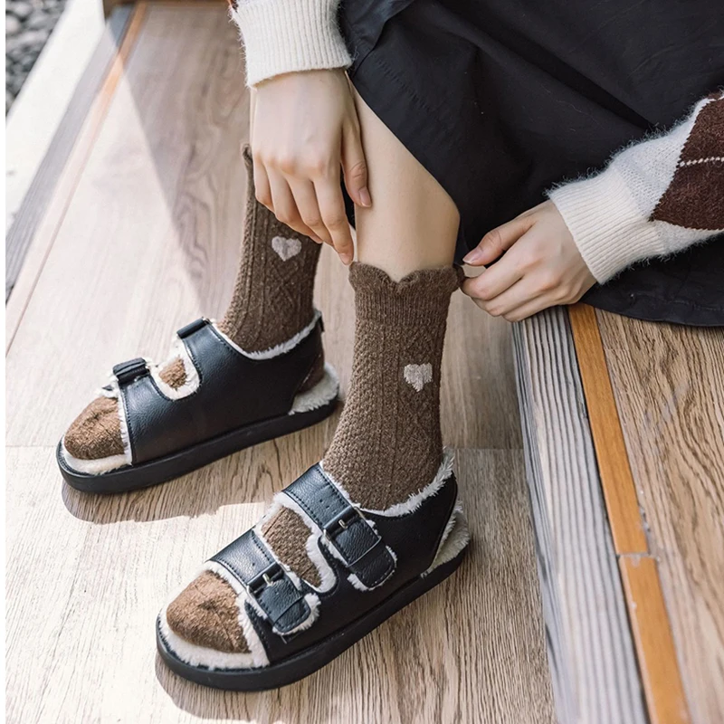 2 Pair Kawaii Cartoon Animals Bear Wool Socks Women Japanese Fashion Winter Thicken Cashmere Socks Cute Warm Socks Set Thermal