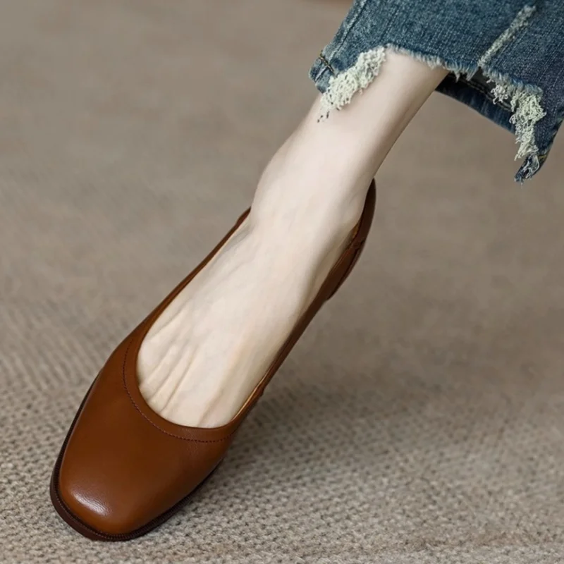 ﻿   Sepatu Wanita Model Terbaru Musim Semi Gugur 2025, Sepatu Hak Rendah, Model Kotak, Retro, Ringkas, Kasual, Lembut, Slip On