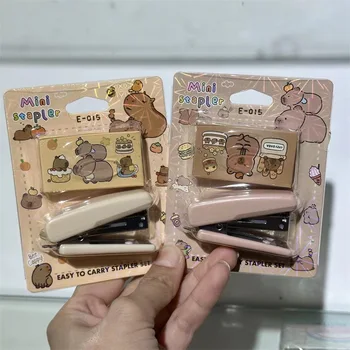 Capivara Mini Grampeador Conjunto com Grampos, Bonito Cartoon Paper Binder, Papelaria, Ferramentas de Encadernação, Material Escolar, 1Pc