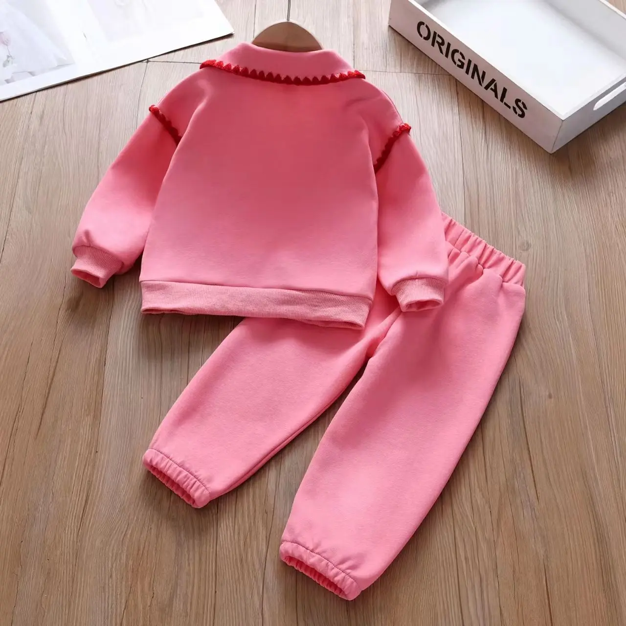 Jesienny zestaw ubranek dla dziewczynek Kid Strawberry Doll Collar Bluzy Pullover Top i spodnie Dolne stroje Garnitur dziecięcy