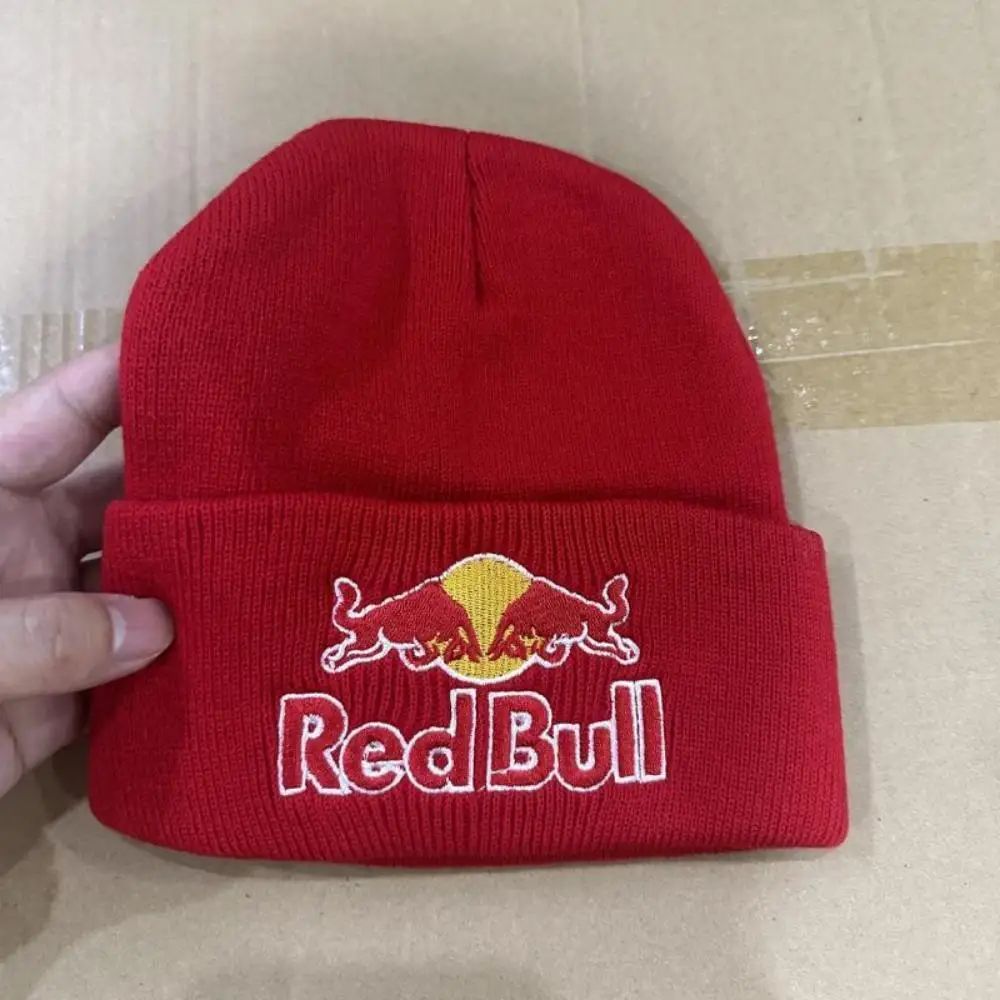 مرونة ممتازة مطرزة ريد بول الخريف والشتاء قبعة ريد بول متماسكة قبعة صغيرة للرجال النساء للجنسين قبعة الشتاء الدافئة