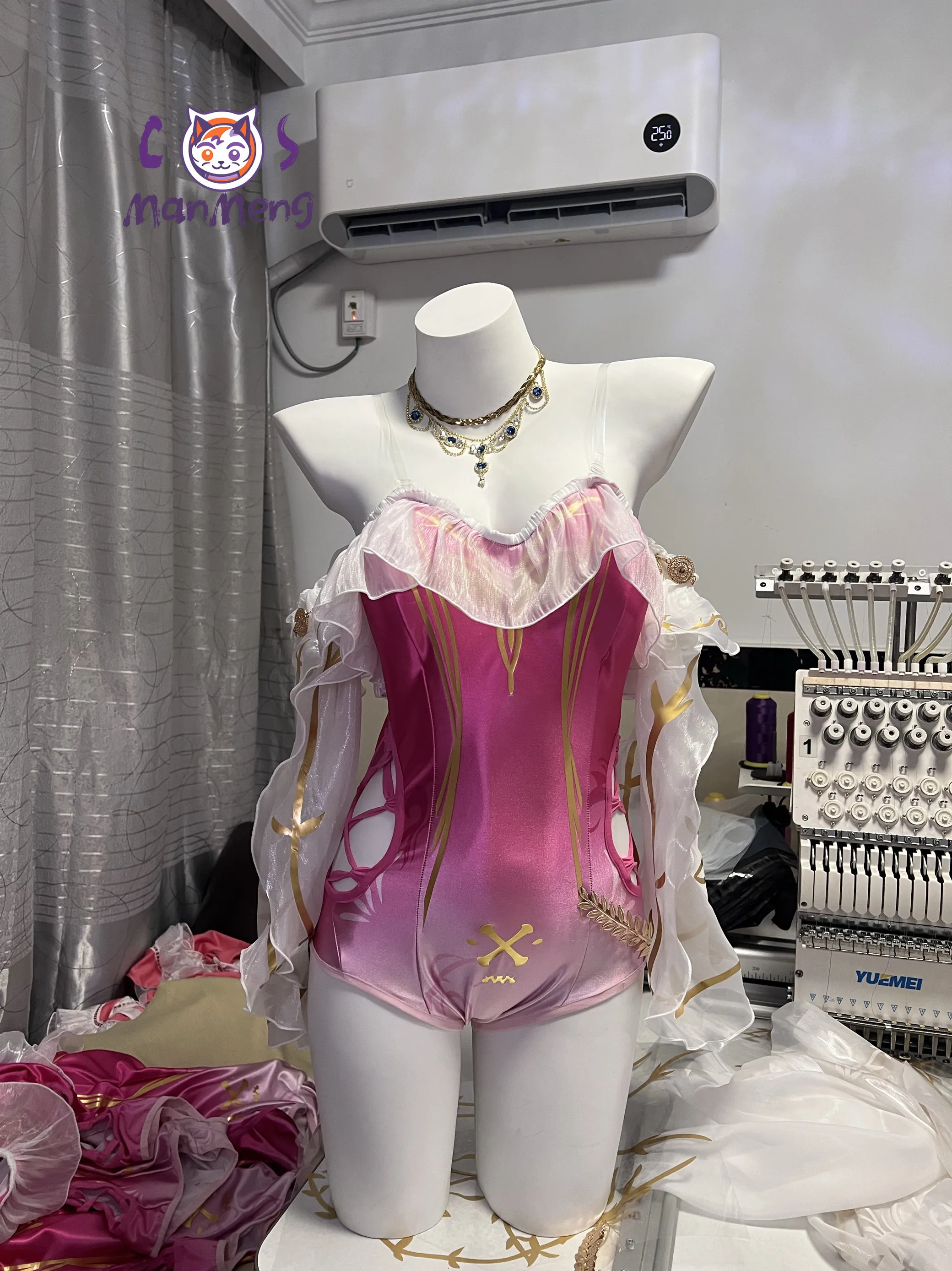 

Game Wuthering Waves Cosplay Costume Carlotta Montelli Women sexy swimsuit Halloween carnival party beach sweet uniform