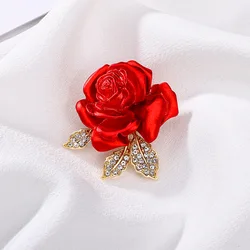 Elegant Rhinestone Red Rose Brooches For Women Clothing Accessory Pins Enamel Flower Brooch Exquisite Charms Design Jewelry Gift