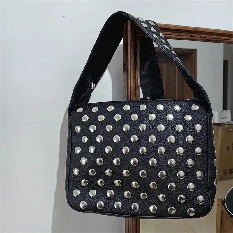 

Meet You Vintage Rivet Design Women's Black Leather Shoulder Bag Motorcycle Style High Quality Cool Handbag Wide Shoulder Strap