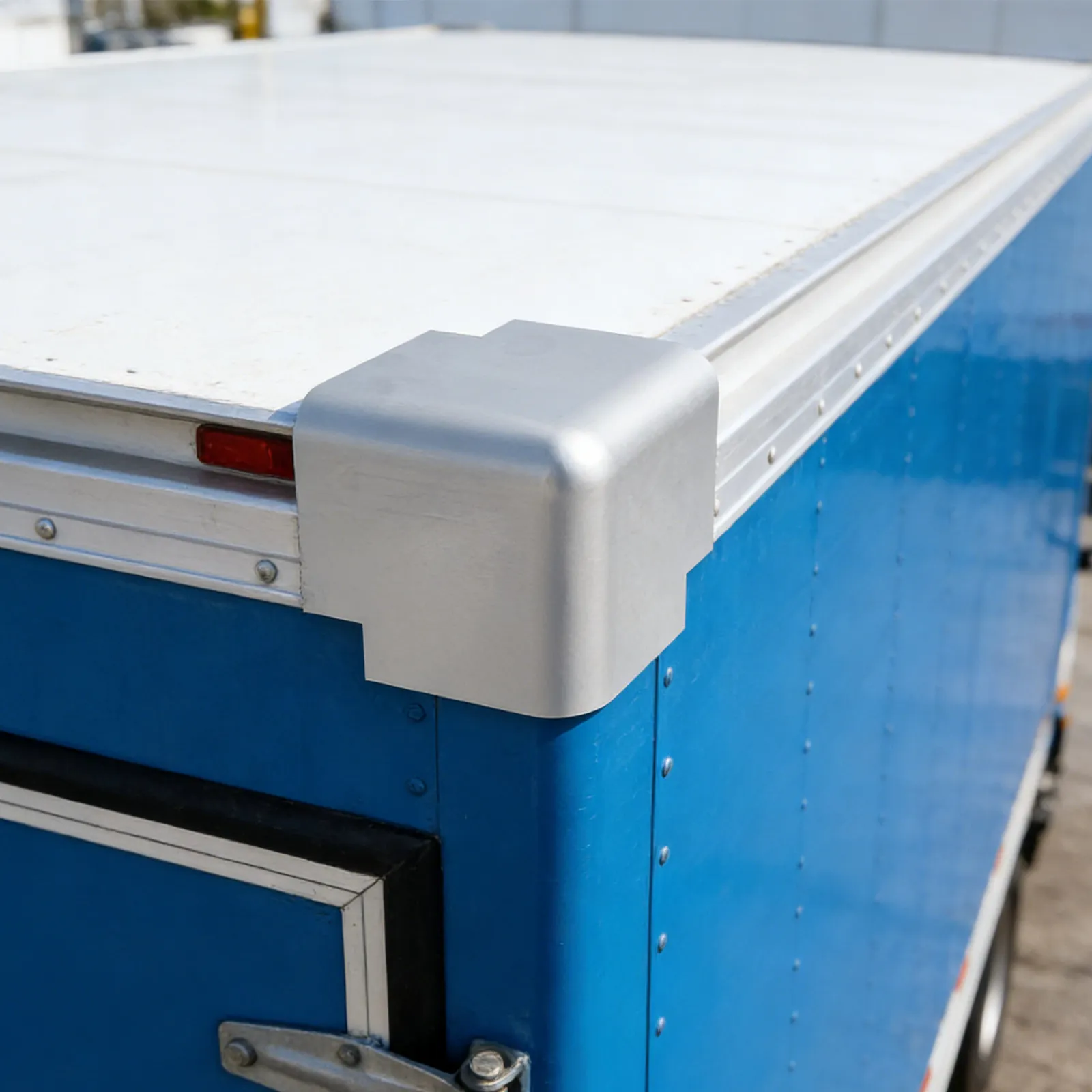 2Pcs Aluminum Truck Corner Protectors Heavy Duty Edge Wrap for Refrigerated Truck Body Cargo Load Guard Metal Shipping Container