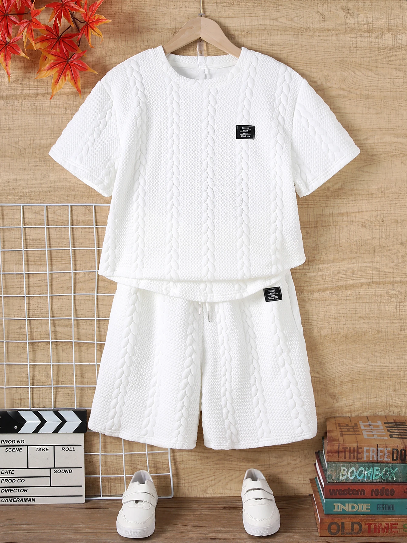 Two Piece Boys\' Knitted Solid Color Jacquard Summer Casual Round Neck Pullover Short Sleeved Shorts Sports Suit