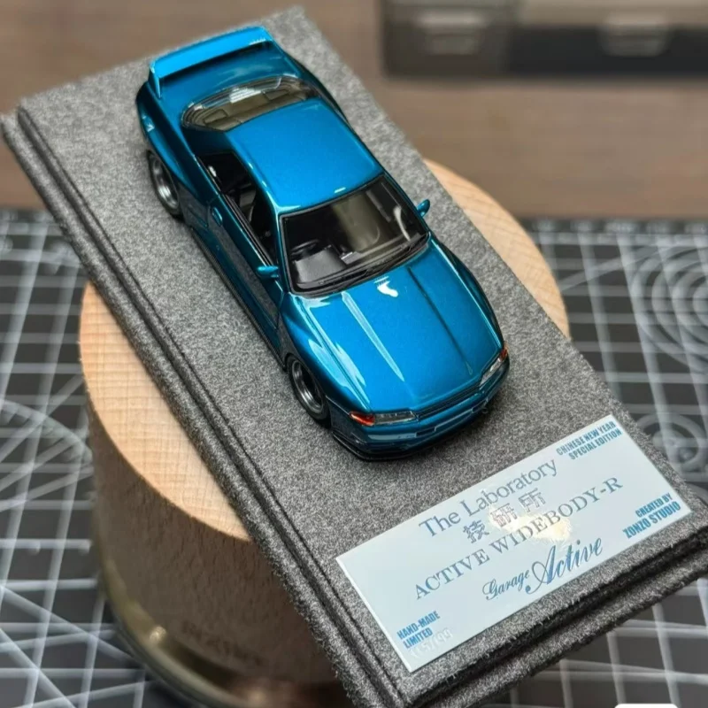 1:64 r32 ограниченная серия, модель игрушки из смолы на год змеи, украшения для взрослых, игрушки для мальчиков, подарки для детей 1:64 r32 ограниченная серия, модель игрушки из смолы на год змеи, украшения для взрослых, игрушки для мальчиков, подарки для детей