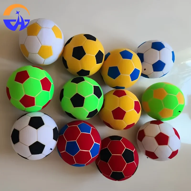 Outdoor Inflatable Football Target Dartboard Game with Sticky Footballs for Kids And Adults Suitable for Garden Or Park Use
