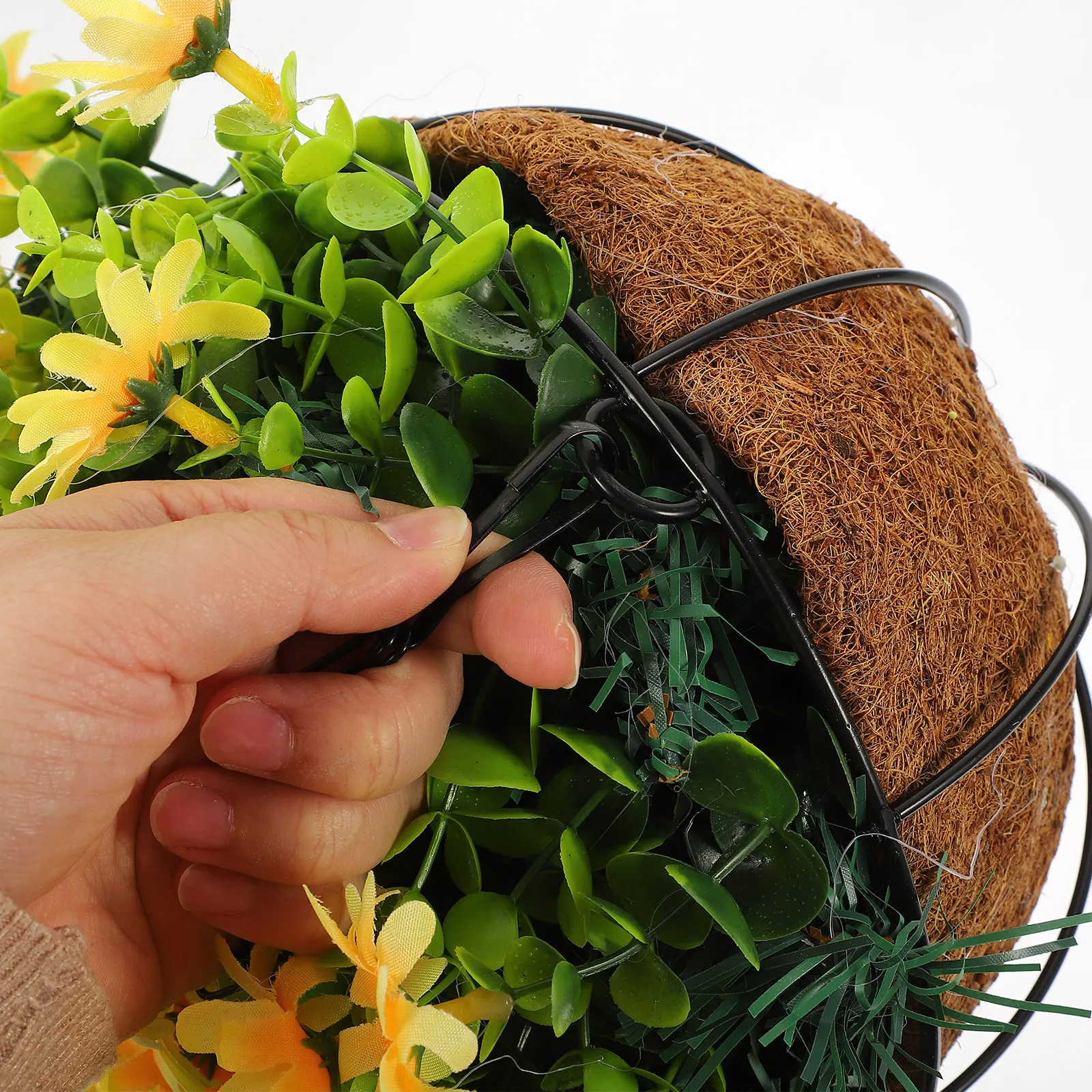 

Hanging Basket Daisy Flowers Artificial Plants Indoor Outdoor for Outdoors Realistic Simulation