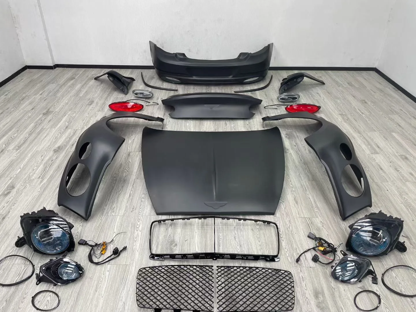For Upgrading to the 2023 Continental GT Body Kit. Suitable 5