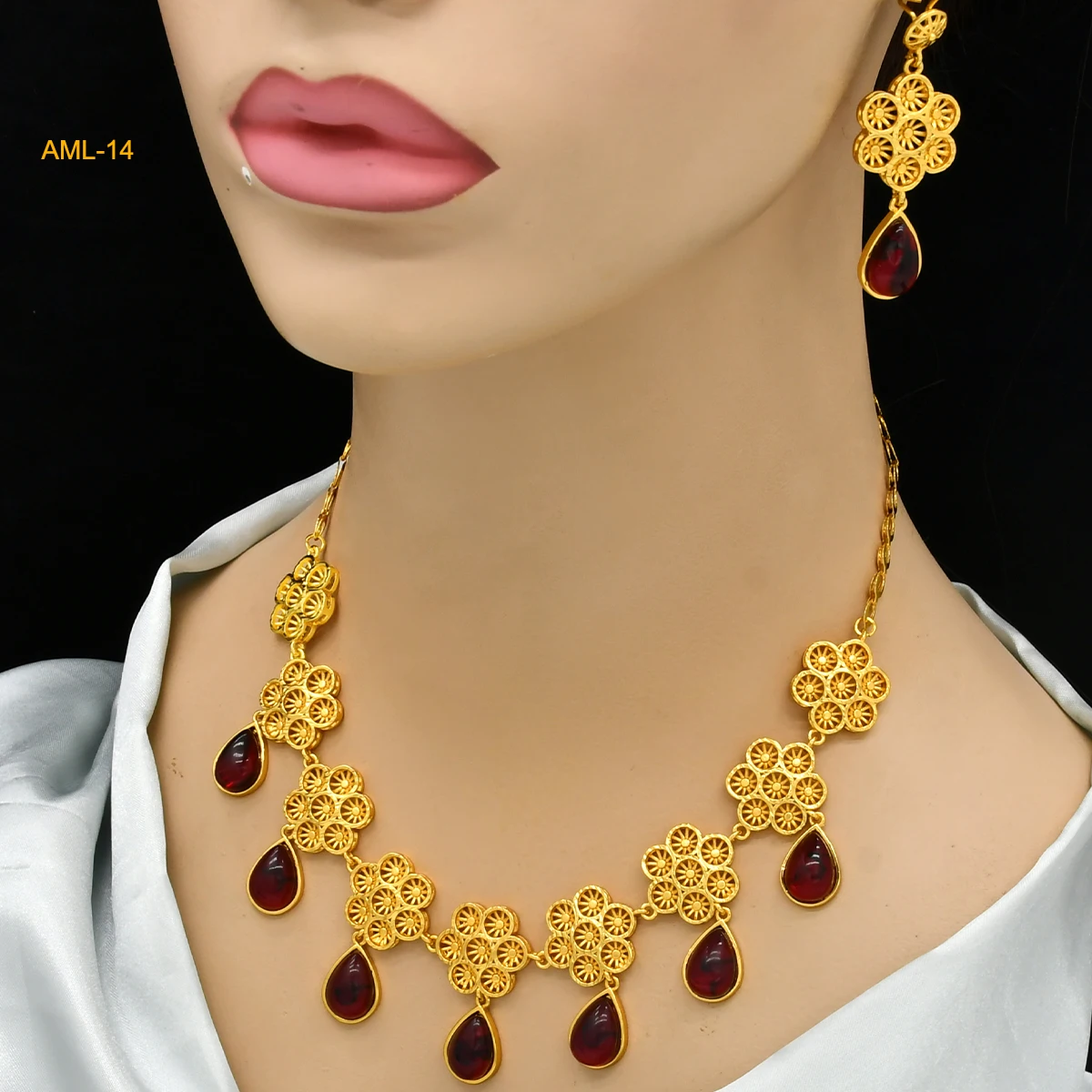 XUHUANG Nigeria Bridal Crystal Charm Necklace/Bracelet/Earrings/ Set With Tassel Arab Party Jewelry Sets for Dubai Wedding Gifts