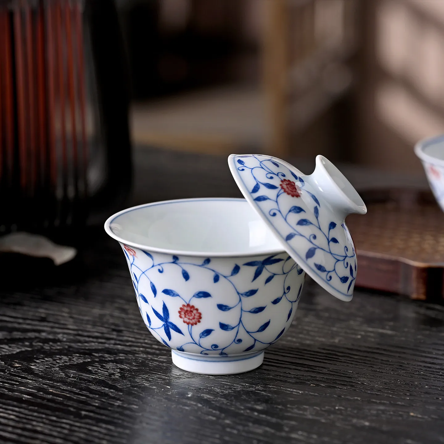 Jingdezhen Blue and White Flower Handcrafted Egg-Shell Rock Tea Gaiwan Non-Scald Brewing Bowl Household Ceramic Small Size