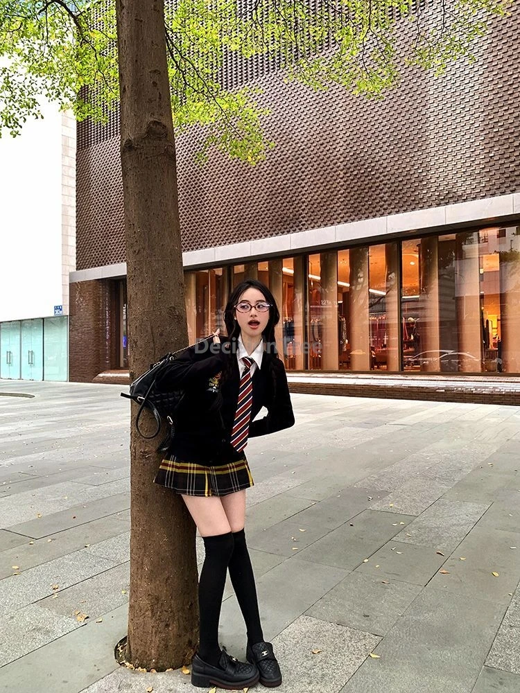 معطف JK على طراز الأكاديمية الكورية لعام 2025، معطف حياكة مطرز، قميص أبيض كلاسيكي متعدد الاستخدامات، تنورة عصرية ذات ثنيات #5