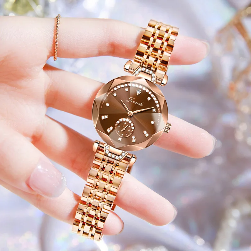 New Women'S Wristwatch, Stylish And Minimalist Design With A Retro Feel And Independent Second Hand. A Perfect Gift For Women.