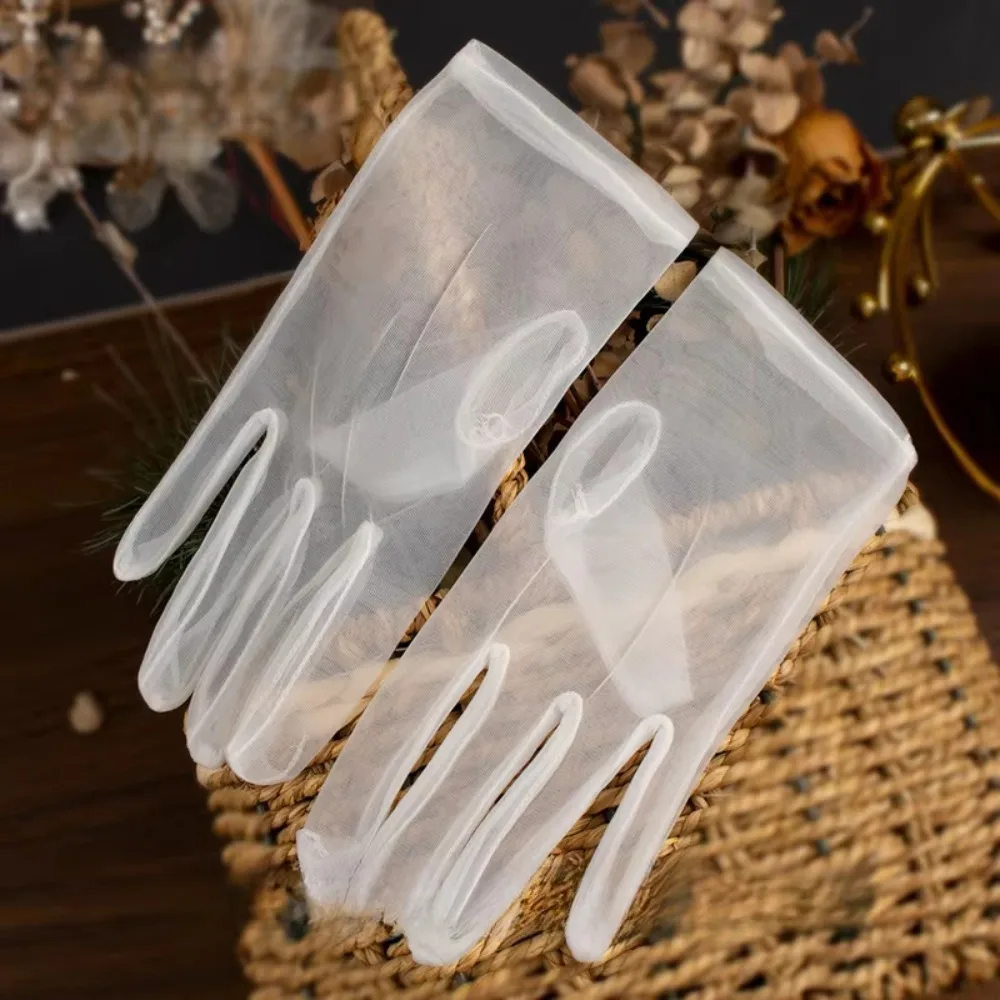 Short White Bridal Gloves Flower Pearl Sheer Fabric Wedding Gloves 3D Flower Transparent Mesh Mesh Gloves Evening Parties