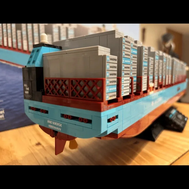 New 2026 Dual-Fuel Container Vessel Bricks Puzzle Ship Boat Assembly Model Kits Vessels Building Blocks Toys Adult Gift view 3