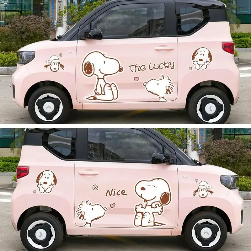 Kawaii Snoopy animazione periferiche adesivi per il corpo dei cartoni animati per auto che coprono graffi adesivi impermeabili regali decorativi all'ingrosso