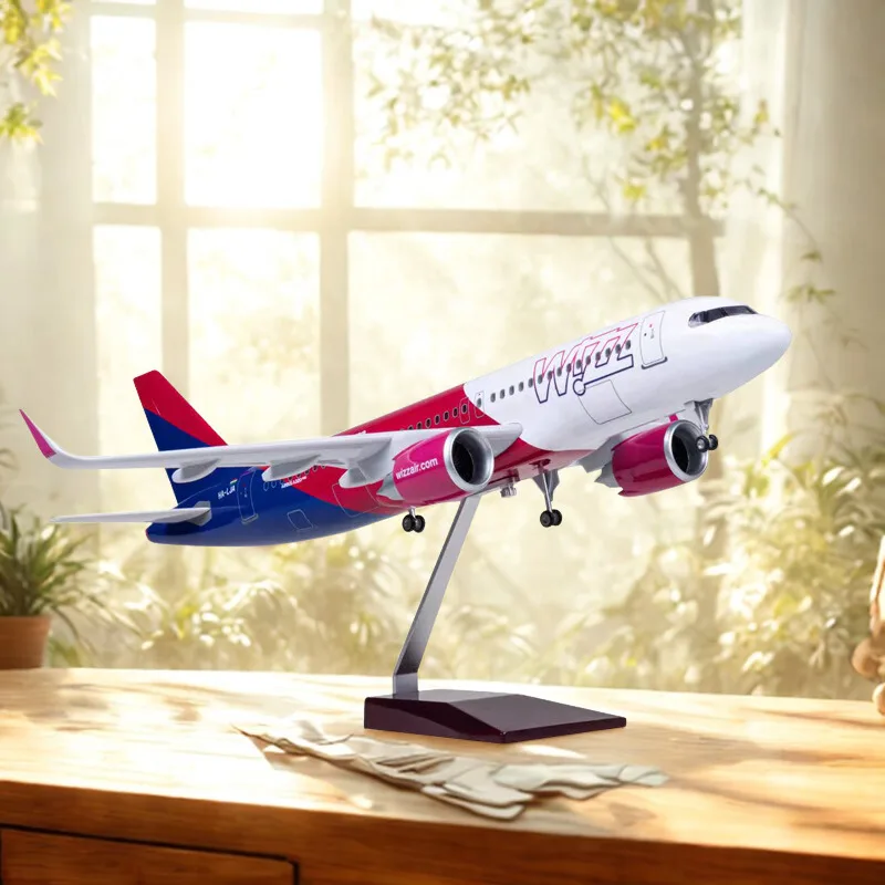 

Airplane Scale 1:80 Diecast A320neo Wizz Airlines Model With Light And Wheels Resin Toy Airplane Static Display Collectible
