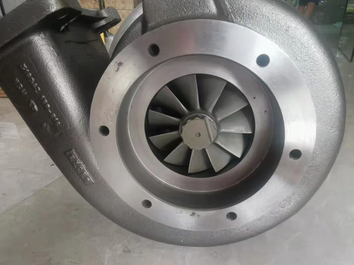 High Quality! Engine Turbo 4089362 2837539 Turbocharger in Stock