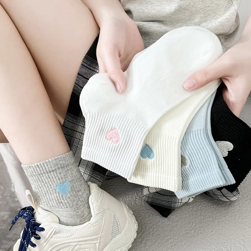 Women Heart Embroidery Mesh Insoles Thin Low Cut Breathable Sweat Wicking Anti Odor Solid Color Sports Foot Pads