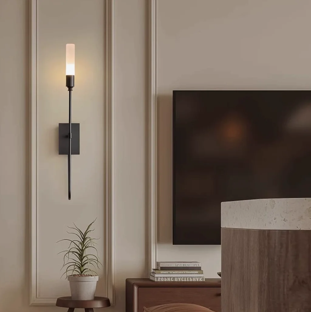 Wall lamp mounting detail