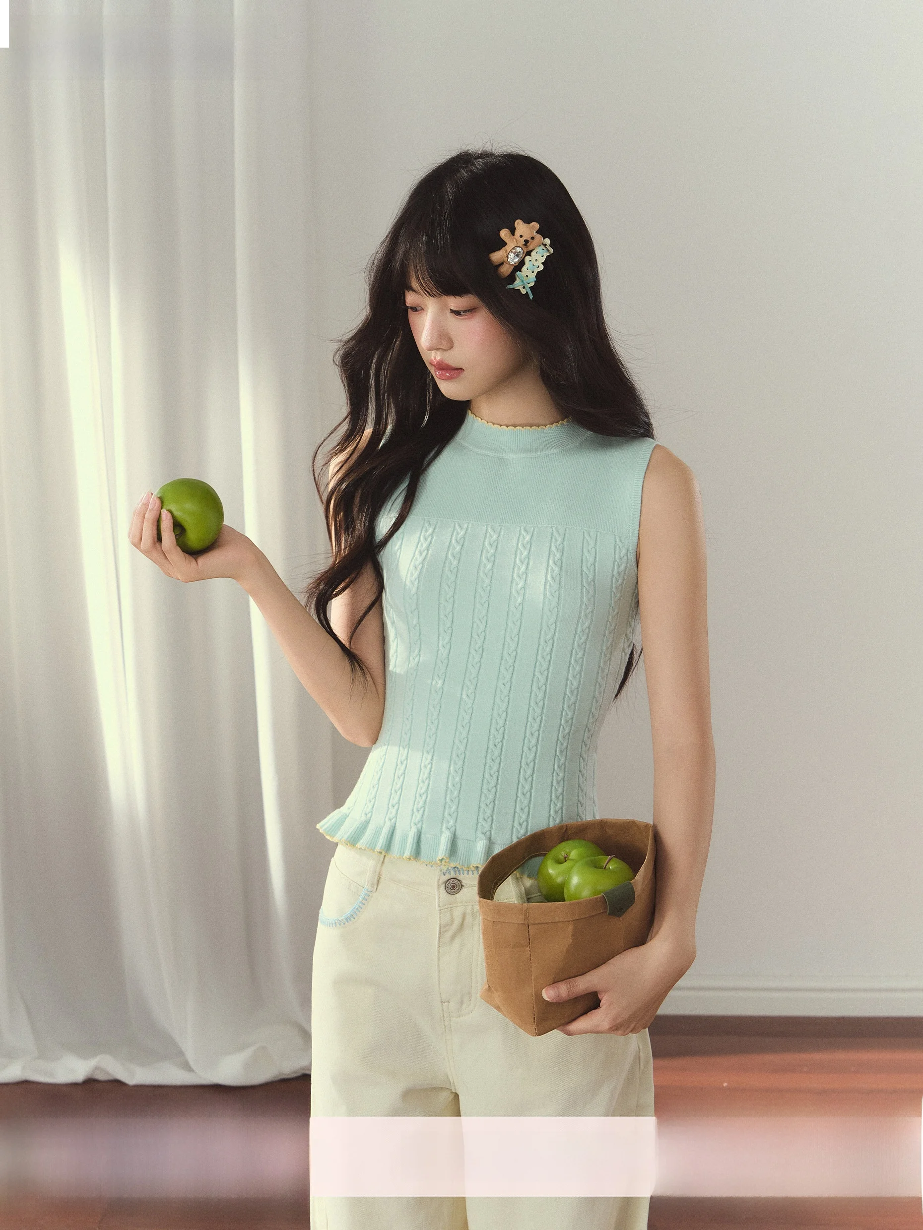 

Umoumo Sweet Color Colion Wave Lace Trim Knitted Vest Slim Fit round Ne Pullover Inner Wear Girl's Spring Outfit