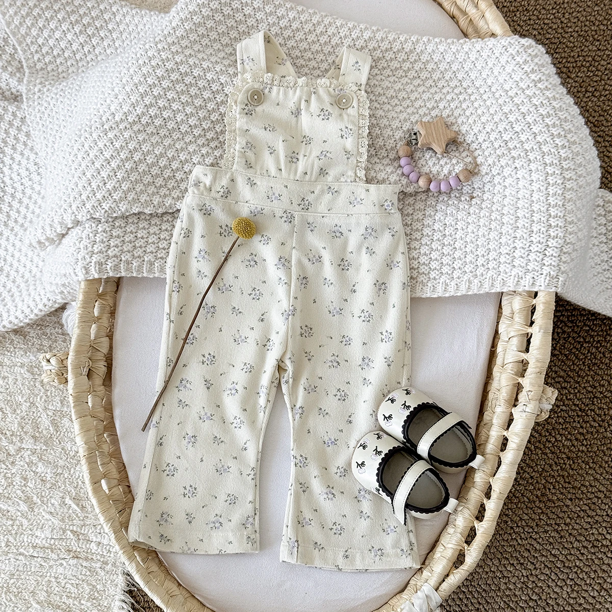 

Autumn New 0-3 Years Baby Floral Comfortable Overalls Newborn Baby Items Strap Jumpsuit Daily