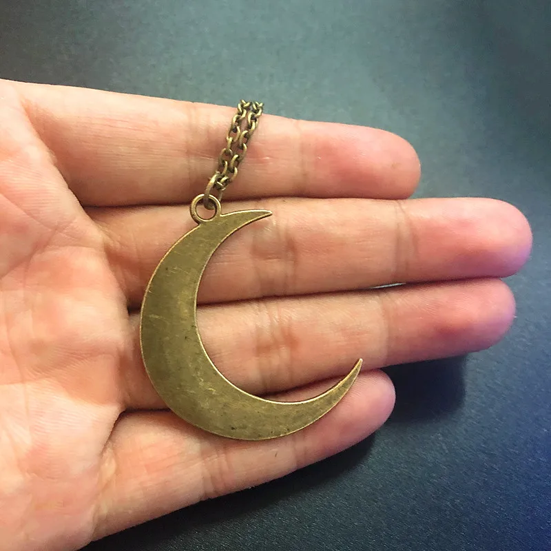 New Fashion Crescent Moon Pendant Necklace Chain Vegan Moon Witch Pagan Witchcraft Gothic Gothic Necklace Gift