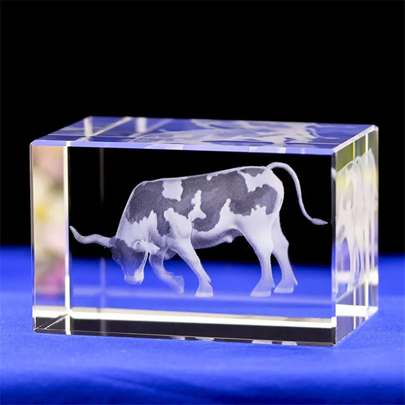 5*5*8cm Crystal Cube Cow Shape High Quality 3D Laser Engraved Cube Christmas Gifts Home Decorations Table Decorations