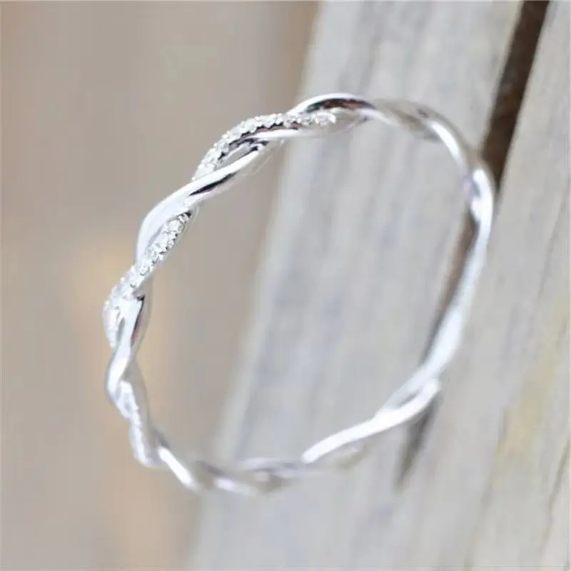 

Women's Minimalist Thin Ring with Brilliant Cubic Zircon - High Quality Versatile Wedding Finger Ring Jewelry