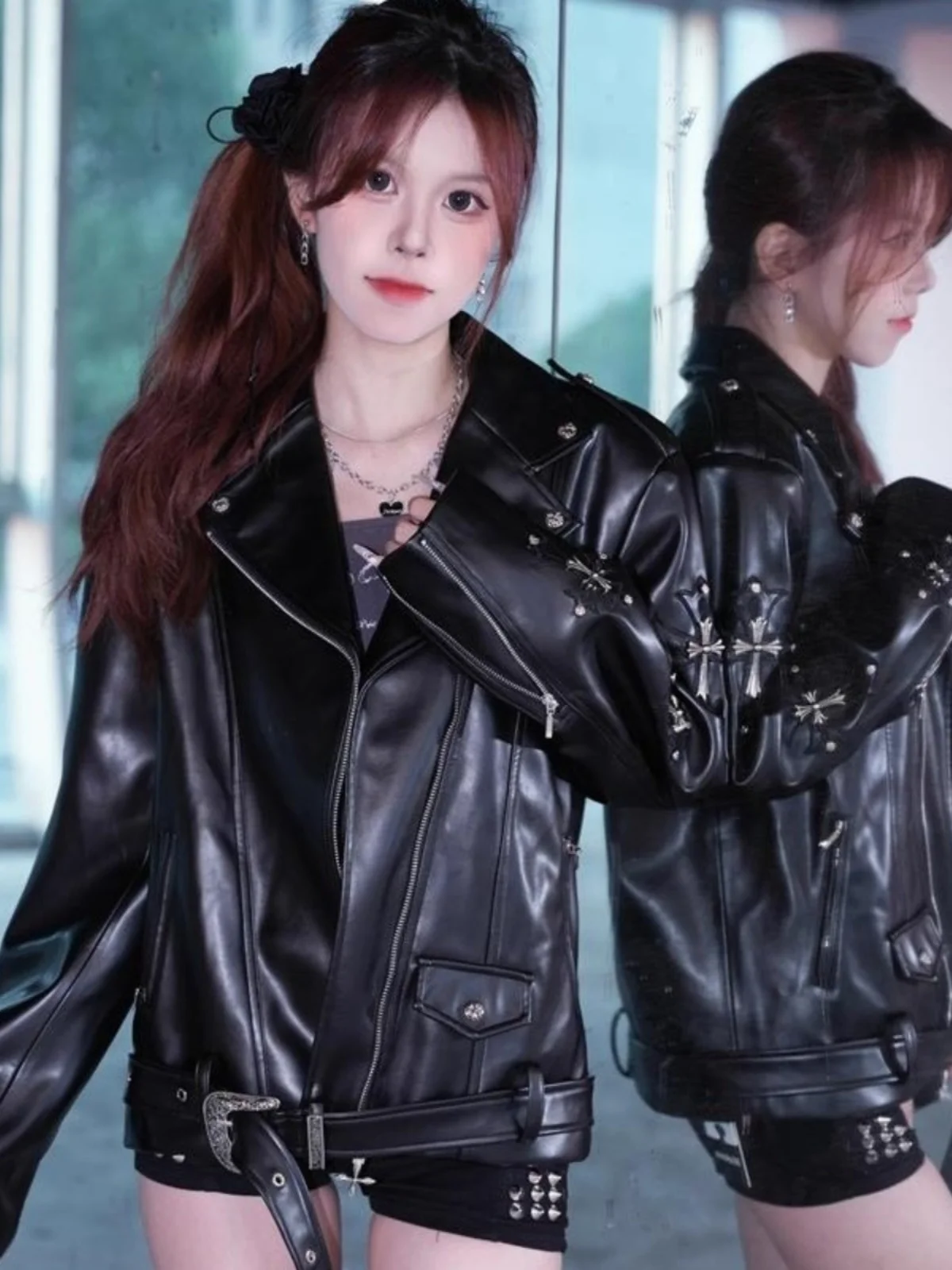 เสื้อแจ็คเก็ตหนังทรงหลวมสไตล์สตรีทสำหรับผู้หญิง แบบ Biker สั้น แฟชั่นเซ็กซี่ ซิปสีพื้น คอวี แขนยาว