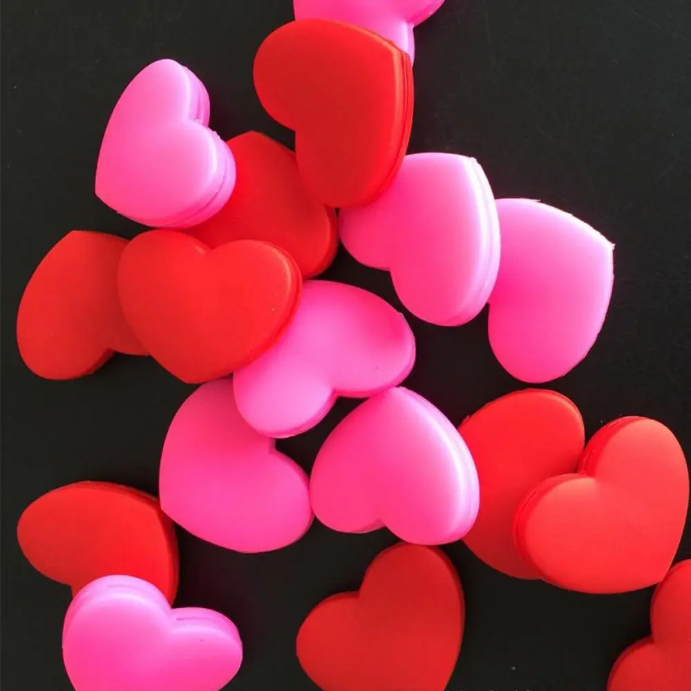 

Heart Shape Red/Pink Silicone Anti-Shock Shock Absorber Tennis Racket Damper Tennis Racket Tennis Vibration Dampeners