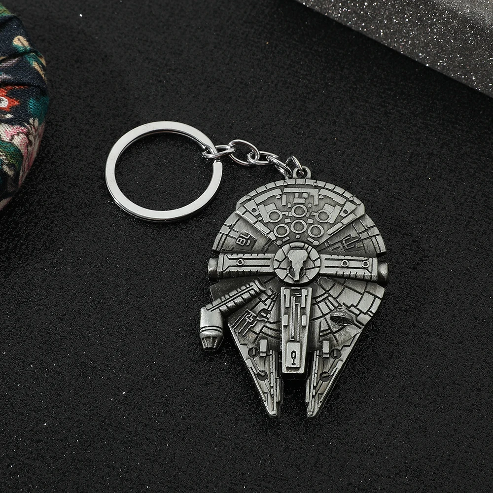 Wars Millennium Falcon Spaceship Key Chain Cute Dog Keyring Car Keychain Car Key for Men Car Accessories for Women Keychain