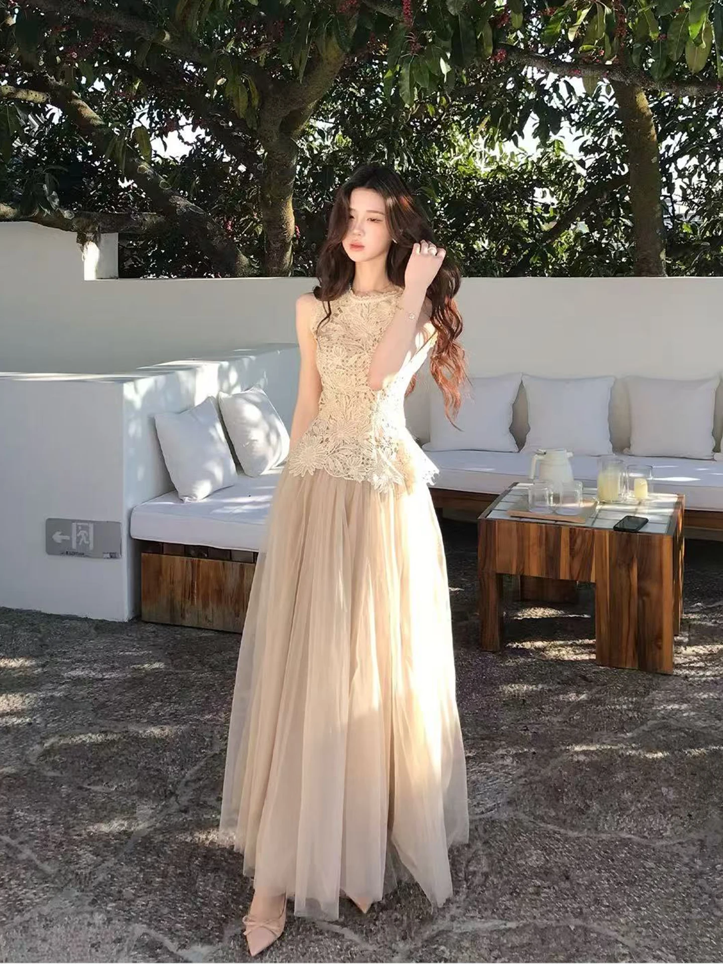 

Spring 2026 Women's Lace Trim Top And Mesh Skirt Set Slimming Half-length Sleeveless round Neckline Fashionable Two-piece Suit