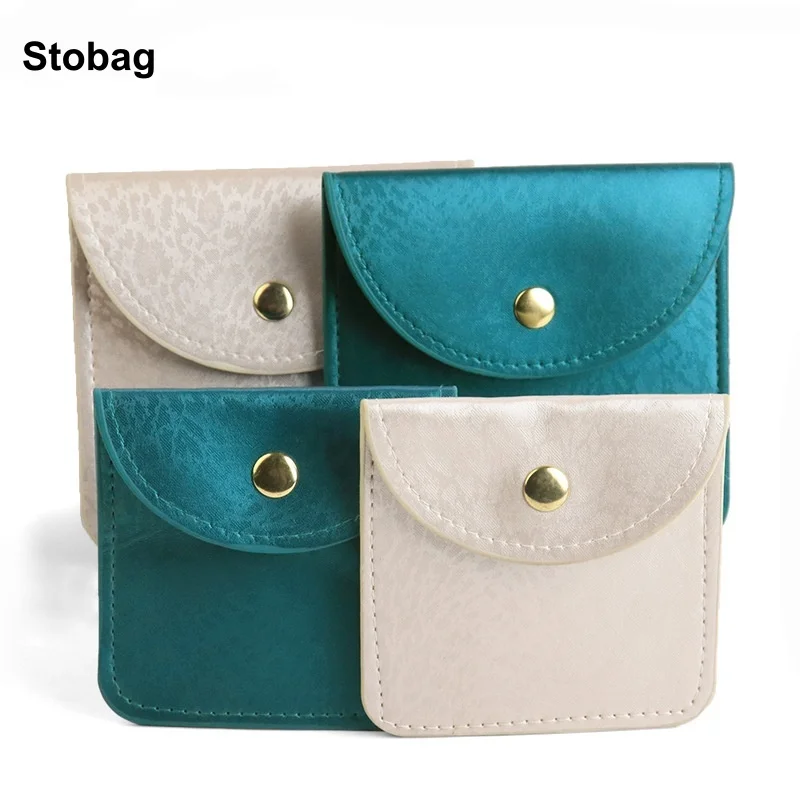 

StoBag 20 шт., сумки для упаковки ювелирных изделий из искусственной кожи, маленькие подарочные кольца на пуговицах, серьги, ожерелье для хранения, пылезащитный портативный карманный чехол