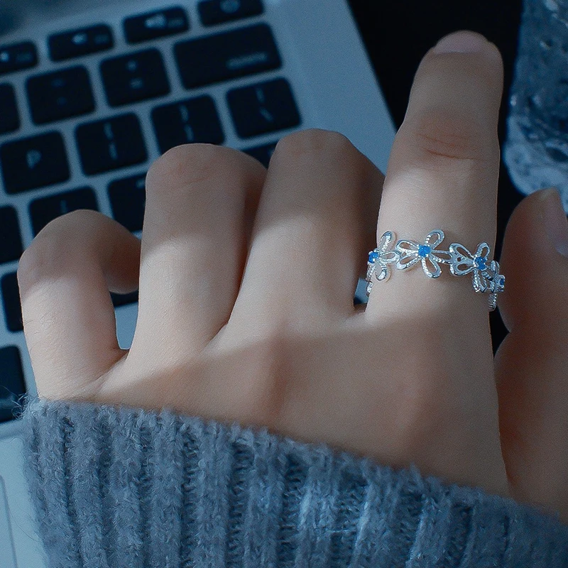 GANPUP Luxuriöser Blauer Kubischer Zirkonia Blumen Offener Fingerring für Frauen, Alltagsschmuck, Funkelnder Verstellbarer Ring, Hochzeitsgeschenk – Detail 3