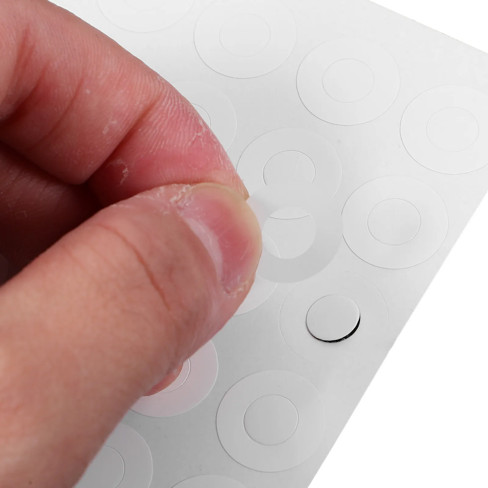 2000Pcs Hole Reinforcement Labels Paper Hole Stickers Self-Adhesive Strong Adhesion for Loose Leaf Binders Planner Journals